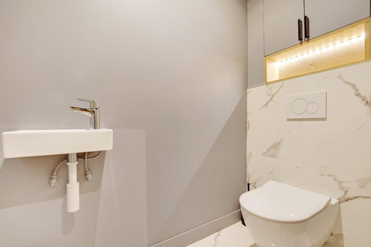 Serene Apartment - 1Br 4P - Canal St-Martin Paris Bagian luar foto
